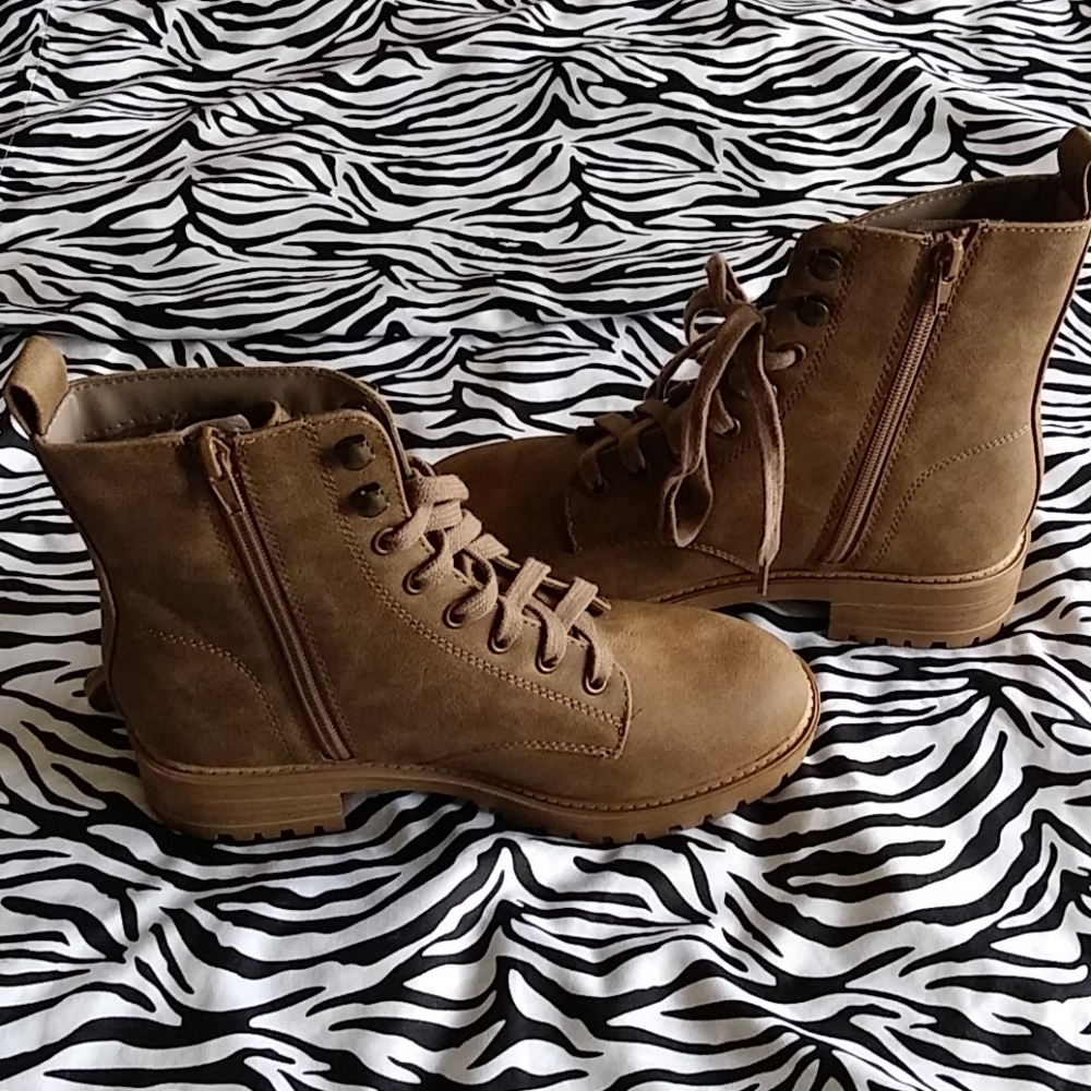 Beautiful new boots👢